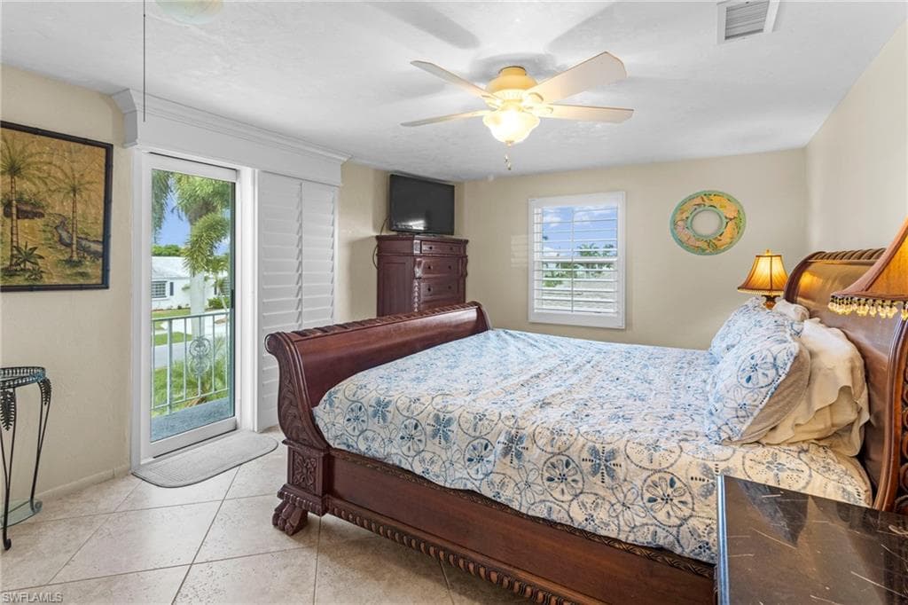 775 Willow Ct, Marco Island, FL 34145-27