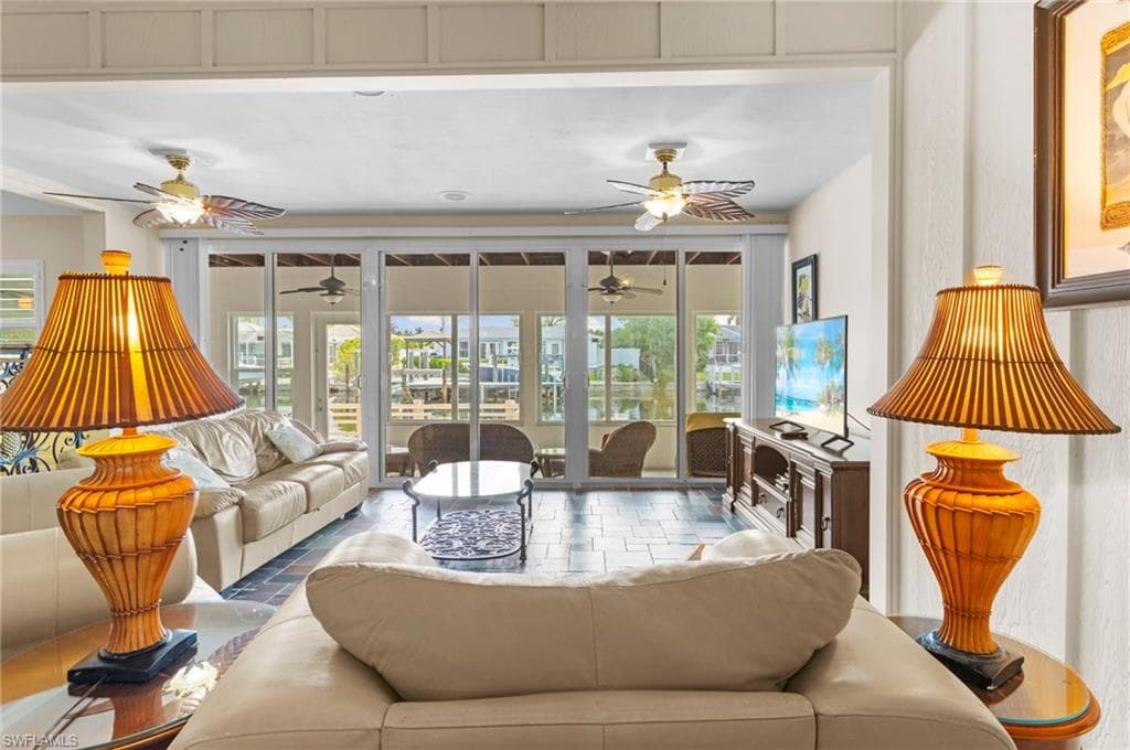 775 Willow Ct, Marco Island, FL 34145-31