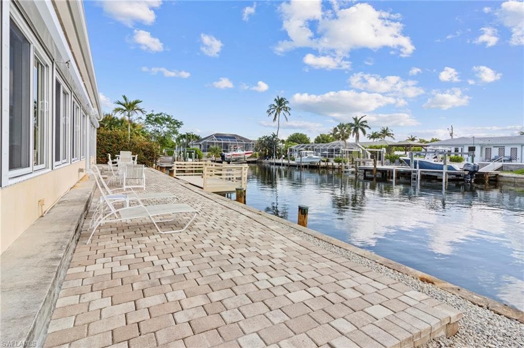 775 Willow Ct, Marco Island, FL 34145-32