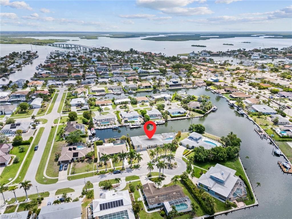 775 Willow Ct, Marco Island, FL 34145-35