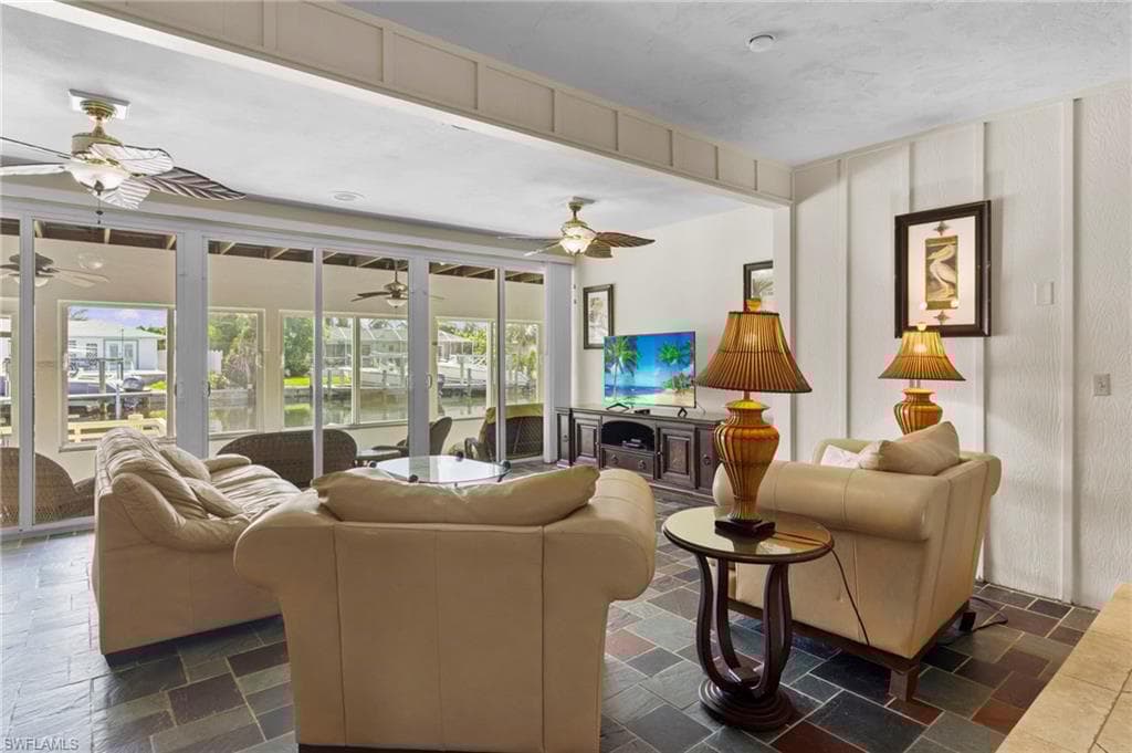 775 Willow Ct, Marco Island, FL 34145-5
