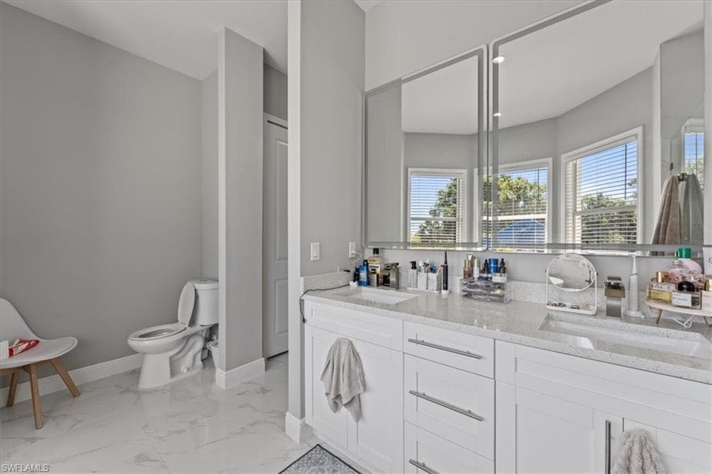 3219 64th Ave NE, Naples, FL 34120-21