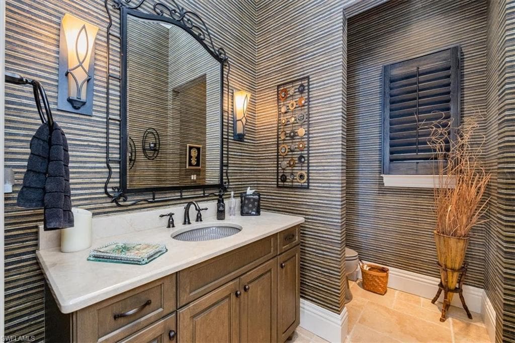 28724 La Caille Dr, Naples, FL 34119-20