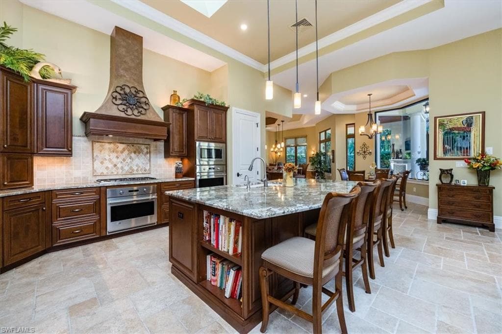 28724 La Caille Dr, Naples, FL 34119-8
