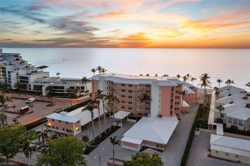 2401 Gulf Shore Blvd N Villa 1, Naples, FL 34103-14