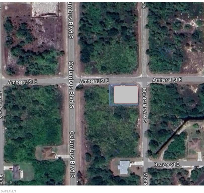 522 Montclair Ave S, Lehigh Acres, FL 33974-3