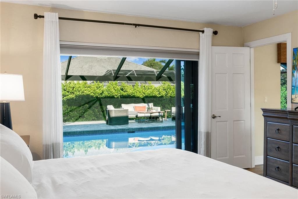 568 Tigertail Ct, Marco Island, FL 34145-26