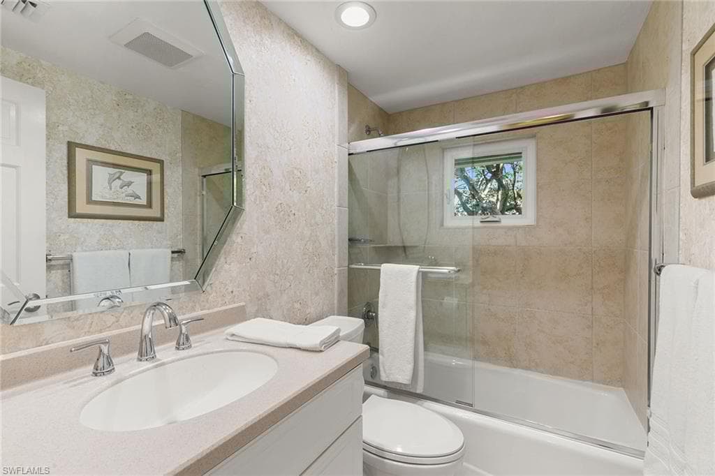 568 Tigertail Ct, Marco Island, FL 34145-30