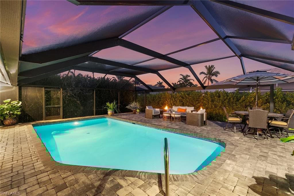 568 Tigertail Ct, Marco Island, FL 34145-32