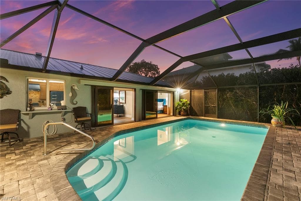 568 Tigertail Ct, Marco Island, FL 34145-36