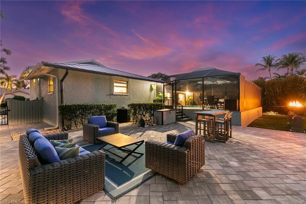 568 Tigertail Ct, Marco Island, FL 34145-3