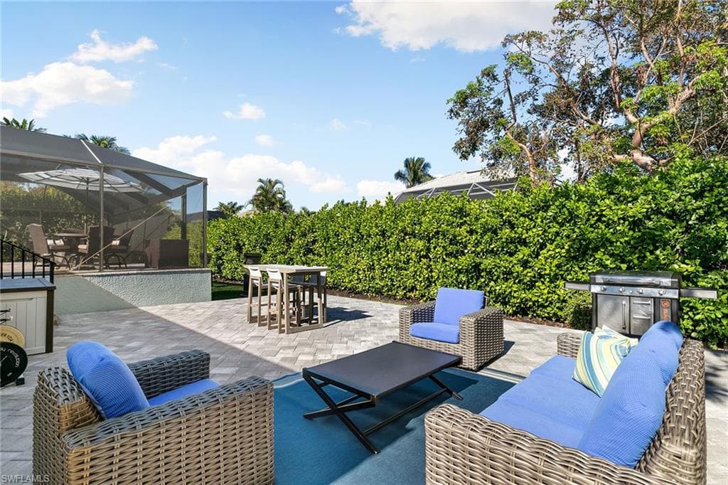 568 Tigertail Ct, Marco Island, FL 34145-39