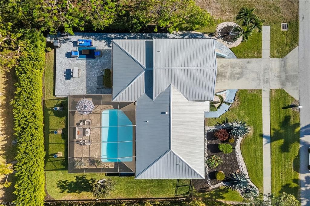 568 Tigertail Ct, Marco Island, FL 34145-44