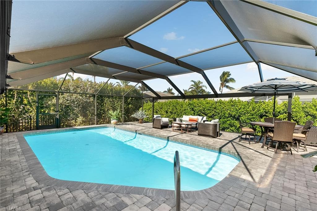 568 Tigertail Ct, Marco Island, FL 34145-5