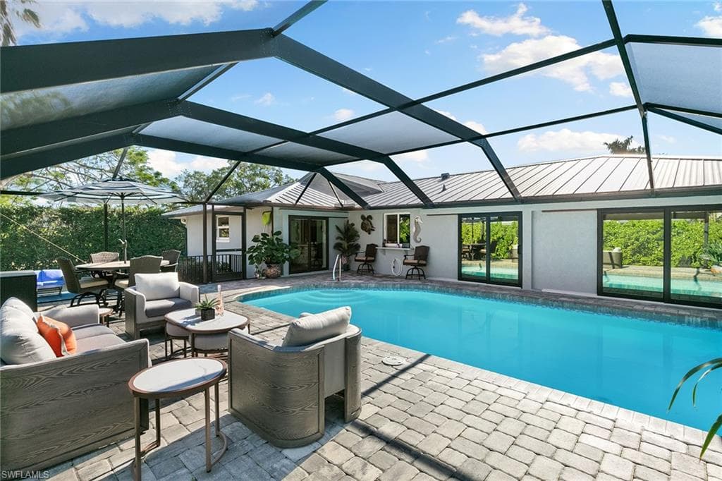 568 Tigertail Ct, Marco Island, FL 34145-6
