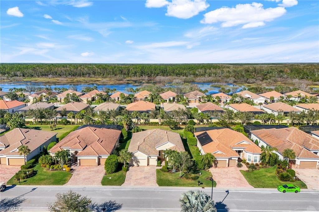 9302 Quarry Dr, Naples, FL 34120-6