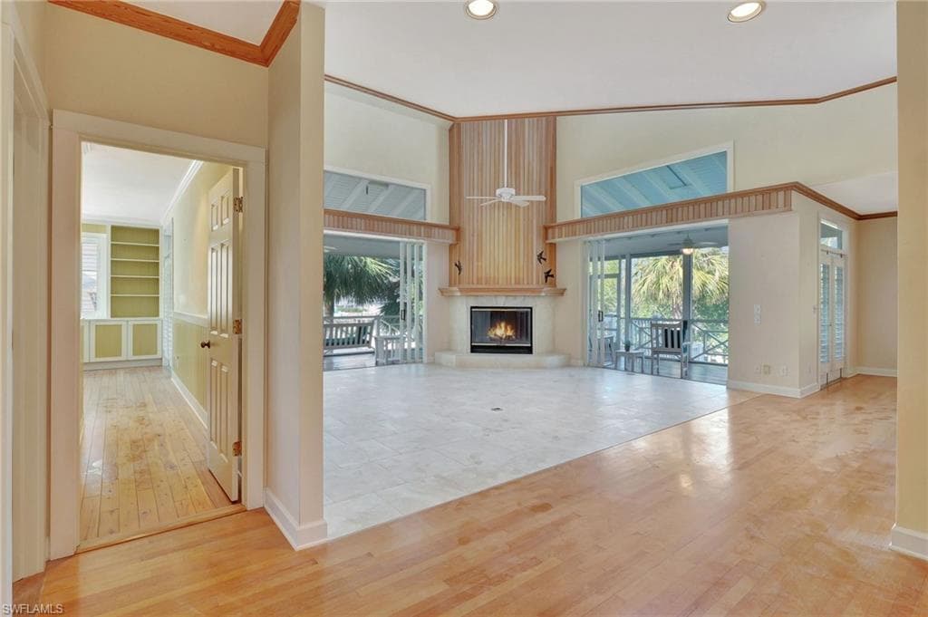 129 Egret Ave, Naples, FL 34108-9