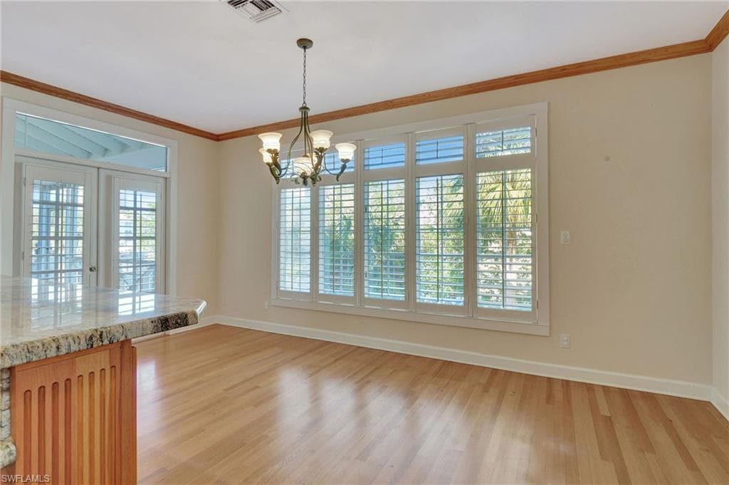 129 Egret Ave, Naples, FL 34108-13