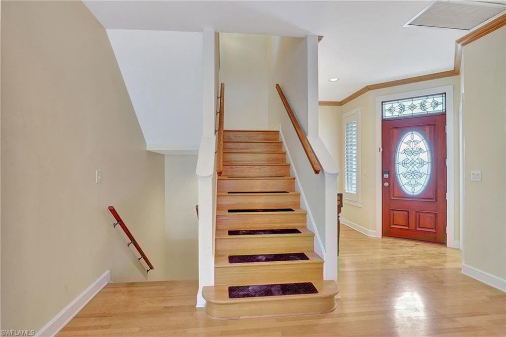 129 Egret Ave, Naples, FL 34108-17