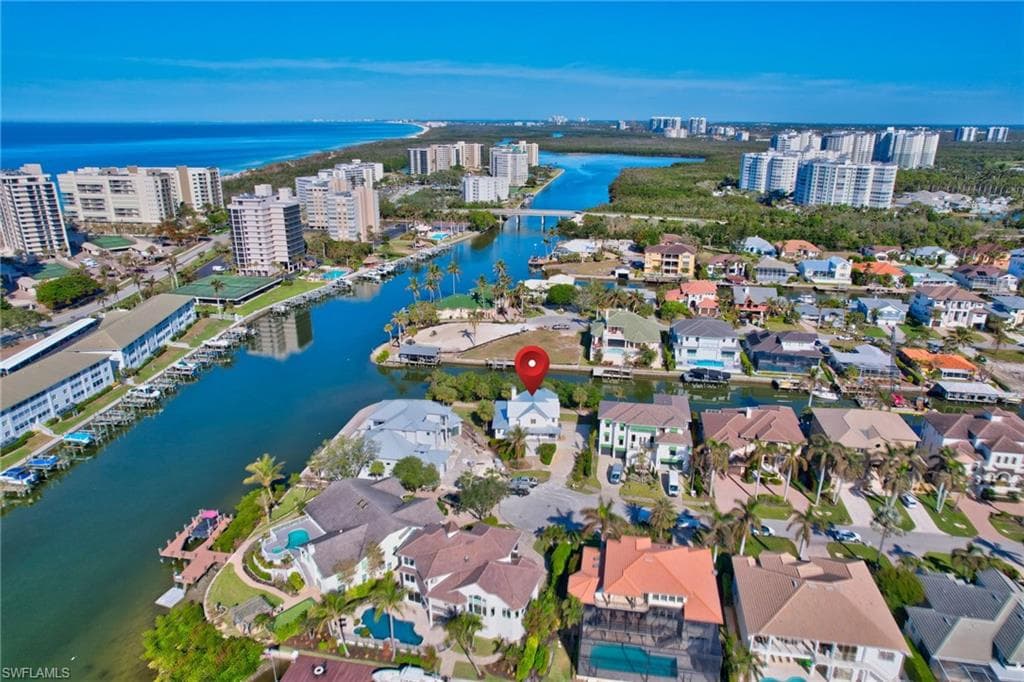 129 Egret Ave, Naples, FL 34108-1
