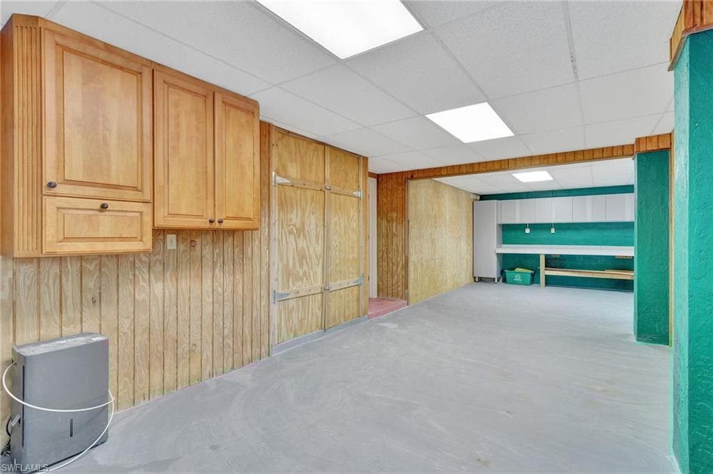 129 Egret Ave, Naples, FL 34108-34
