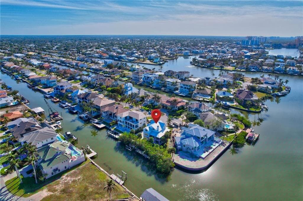 129 Egret Ave, Naples, FL 34108-46