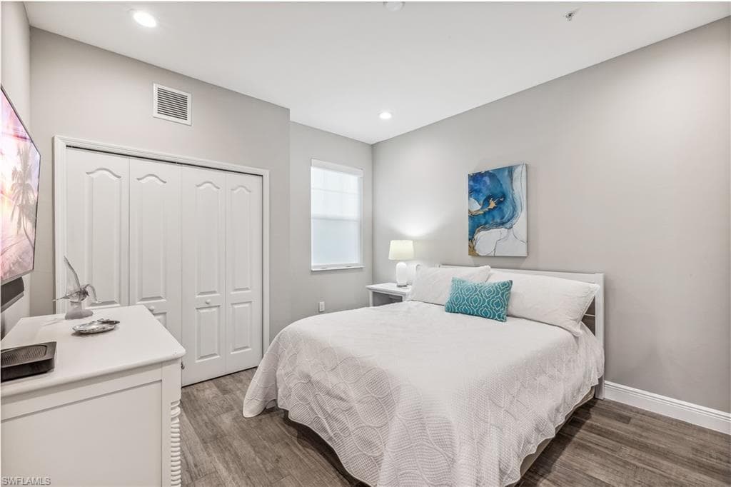 2318 Sawyers Hill Rd 103, Naples, FL 34120-7