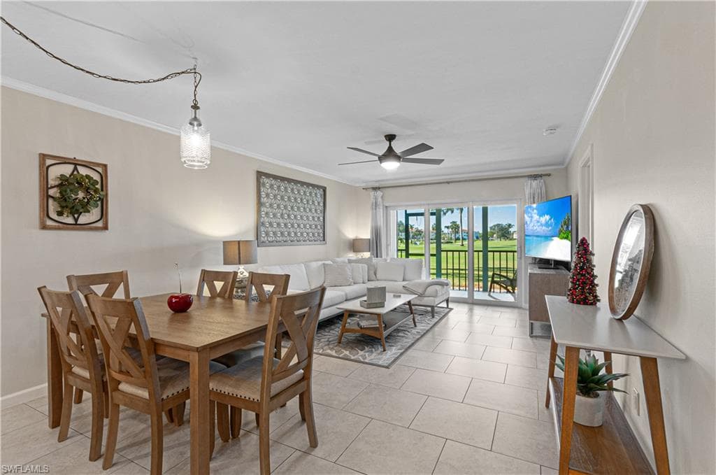 21 High Point Cir E 109, Naples, FL 34103-9