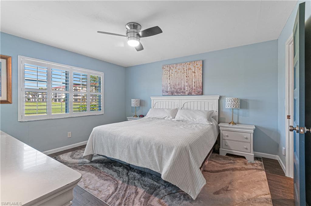 21 High Point Cir E 109, Naples, FL 34103-18