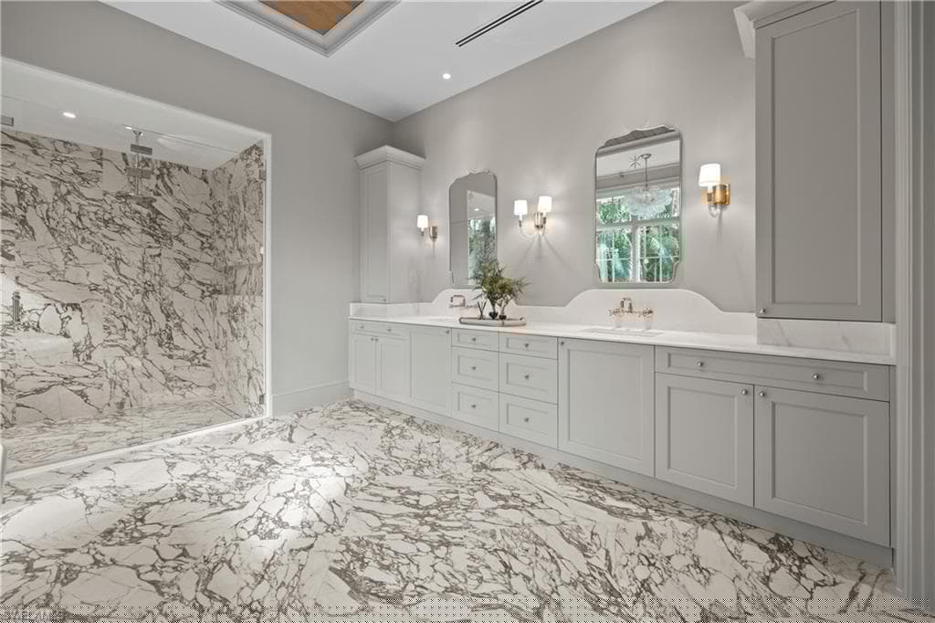 3295 Gordon Dr, Naples, FL 34102-20