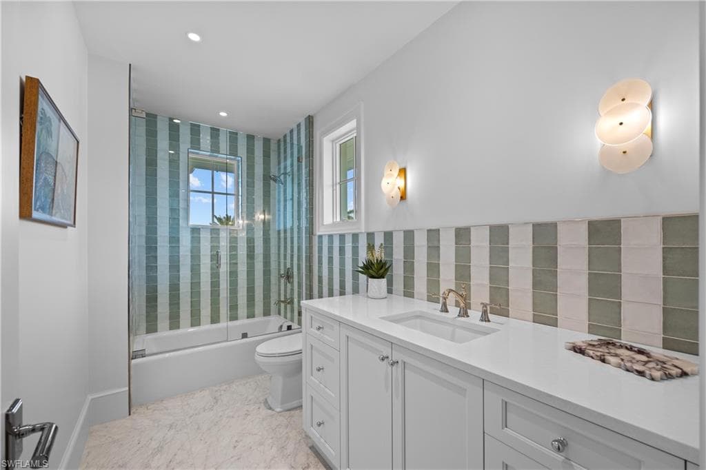 3295 Gordon Dr, Naples, FL 34102-50