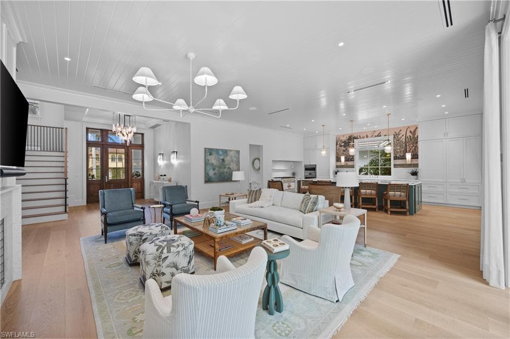 3295 Gordon Dr, Naples, FL 34102-7