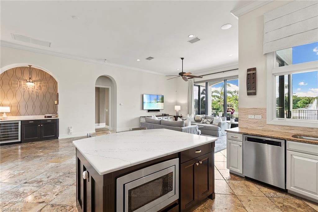16811 Cabreo Dr, Naples, FL 34110-16
