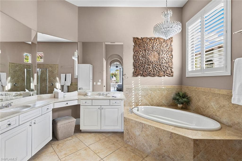 16811 Cabreo Dr, Naples, FL 34110-23