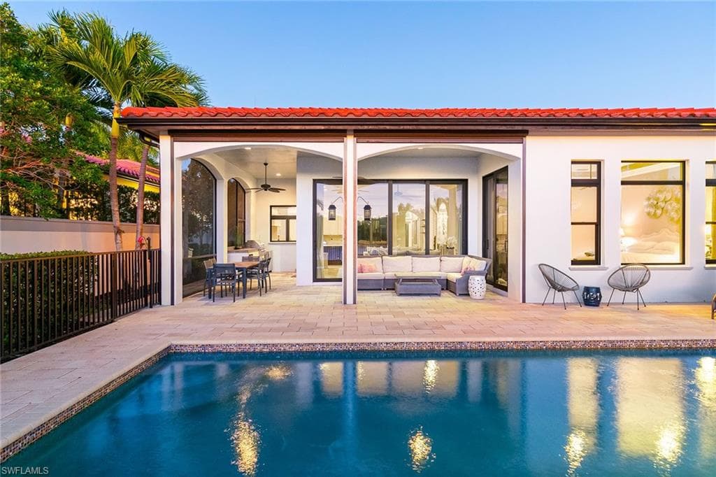 16811 Cabreo Dr, Naples, FL 34110-40