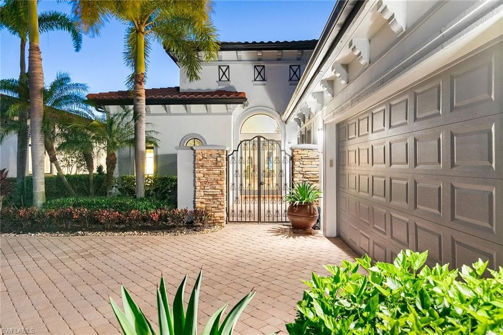 16811 Cabreo Dr, Naples, FL 34110-43