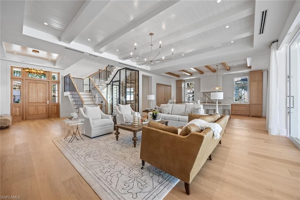 3277 Gordon Dr, Naples, FL 34102-9