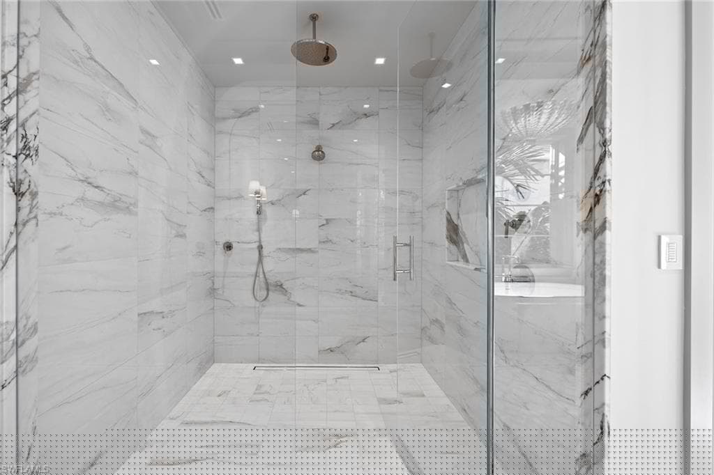 3277 Gordon Dr, Naples, FL 34102-23