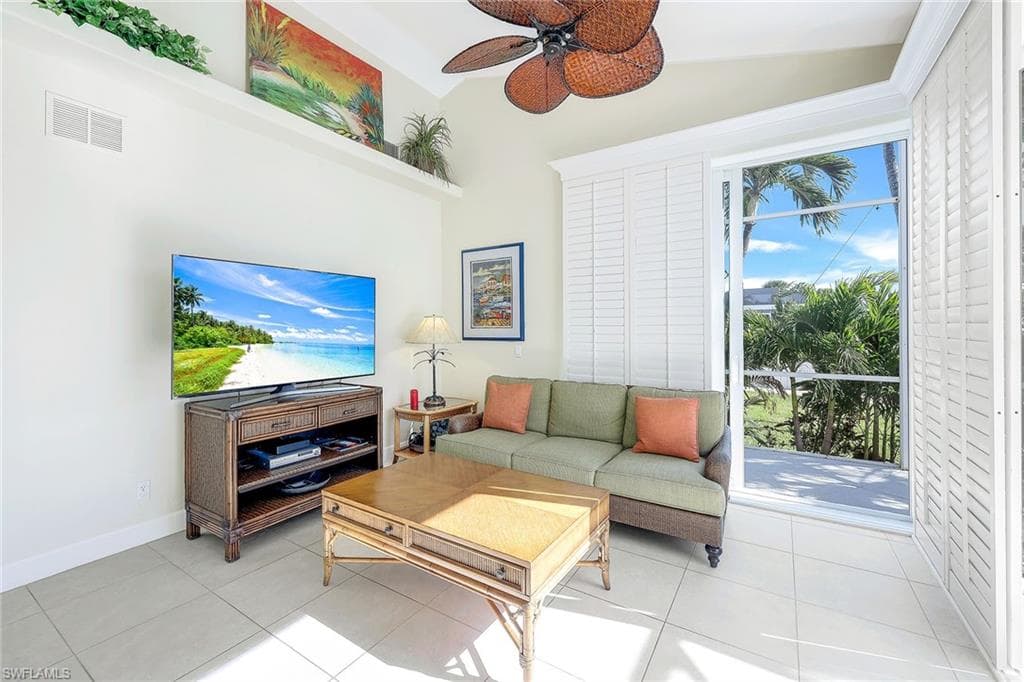 239 Castaways St, Marco Island, FL 34145-11