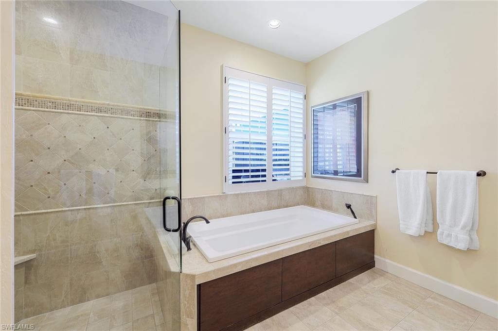 239 Castaways St, Marco Island, FL 34145-23