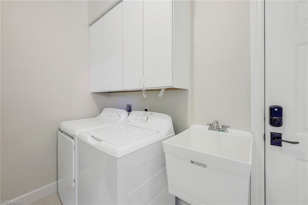 239 Castaways St, Marco Island, FL 34145-27