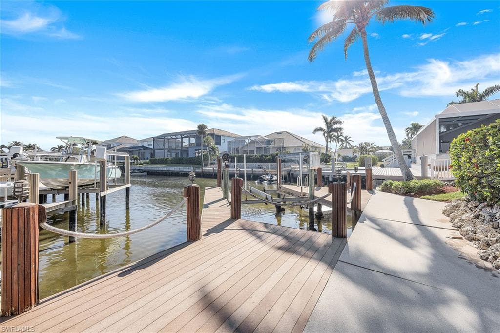 239 Castaways St, Marco Island, FL 34145-34