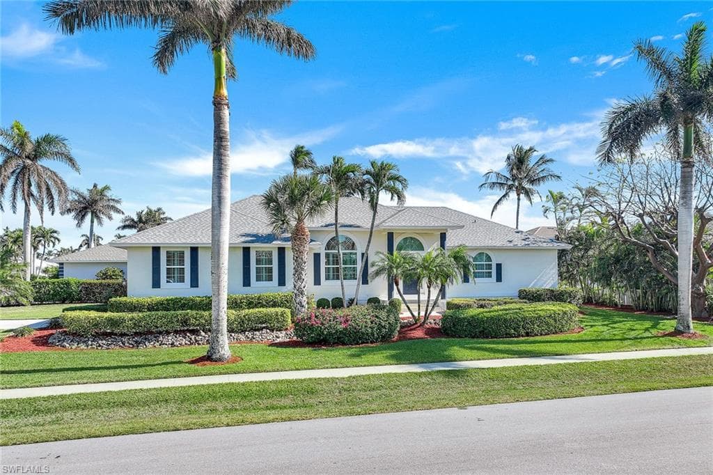 239 Castaways St, Marco Island, FL 34145-5