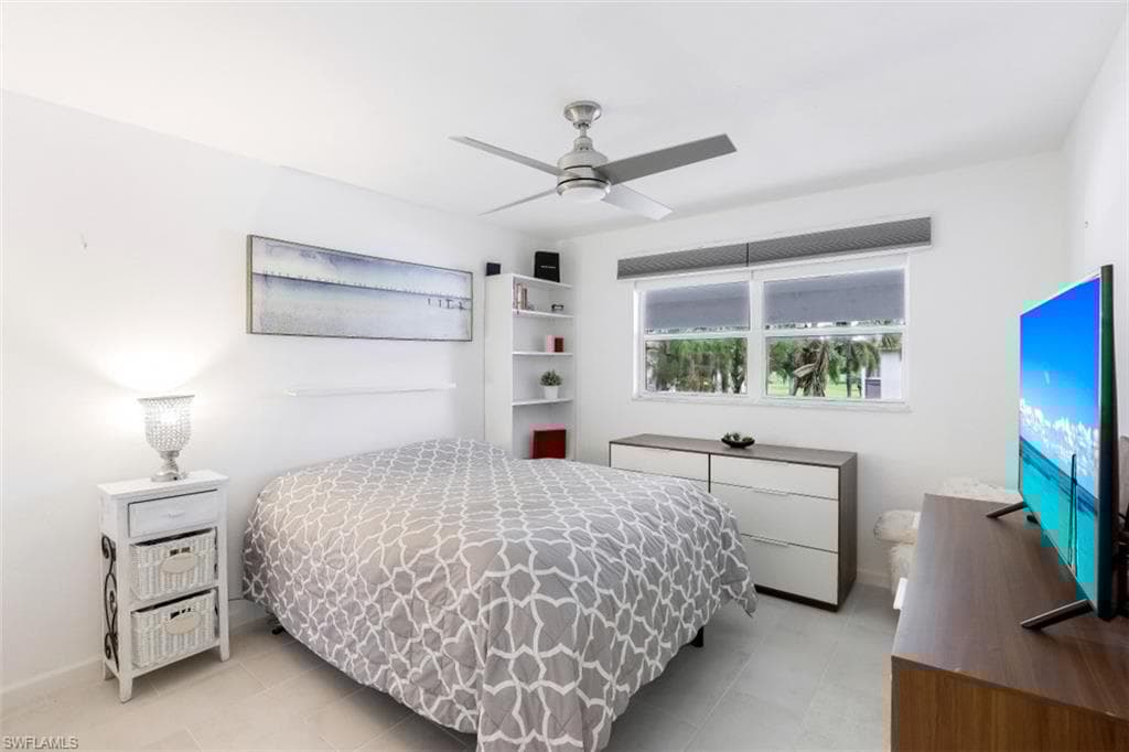 1056 Forest Lakes Dr A-201, Naples, FL 34105-17