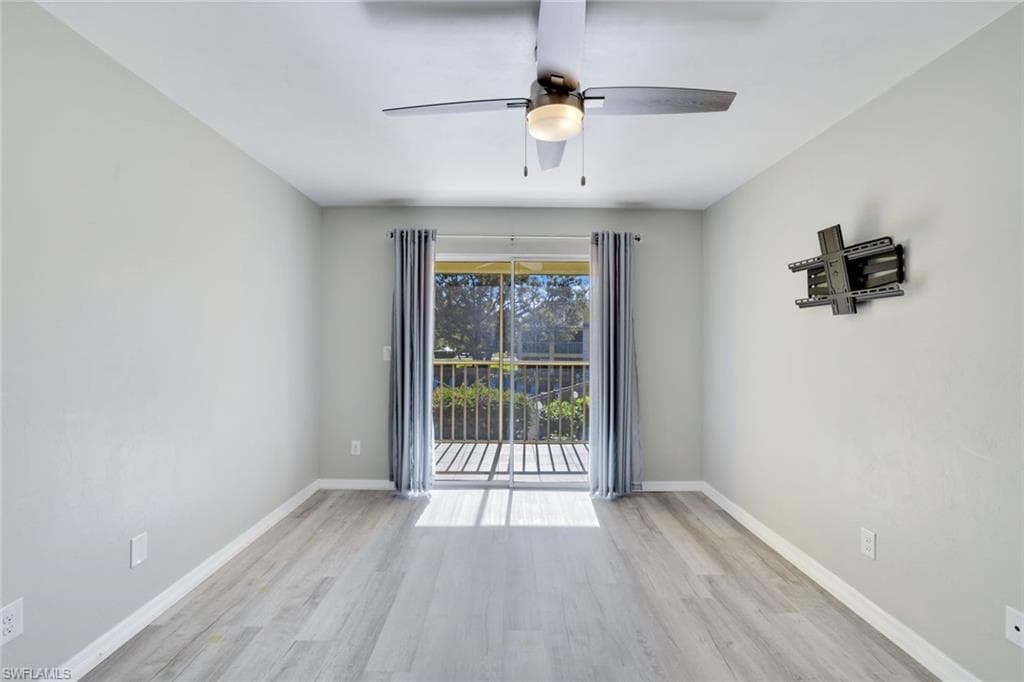 2668 Kings Lake Blvd 203, Naples, FL 34112-10