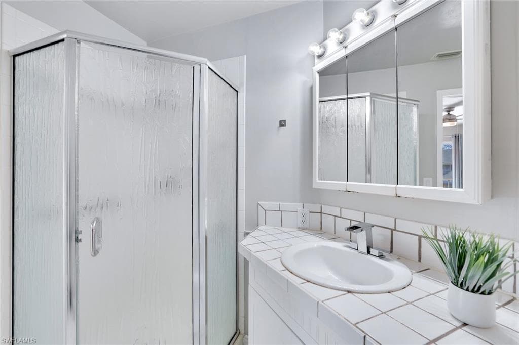 2668 Kings Lake Blvd 203, Naples, FL 34112-12