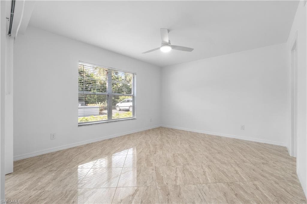 509 Roma Ct 104, Naples, FL 34110-19