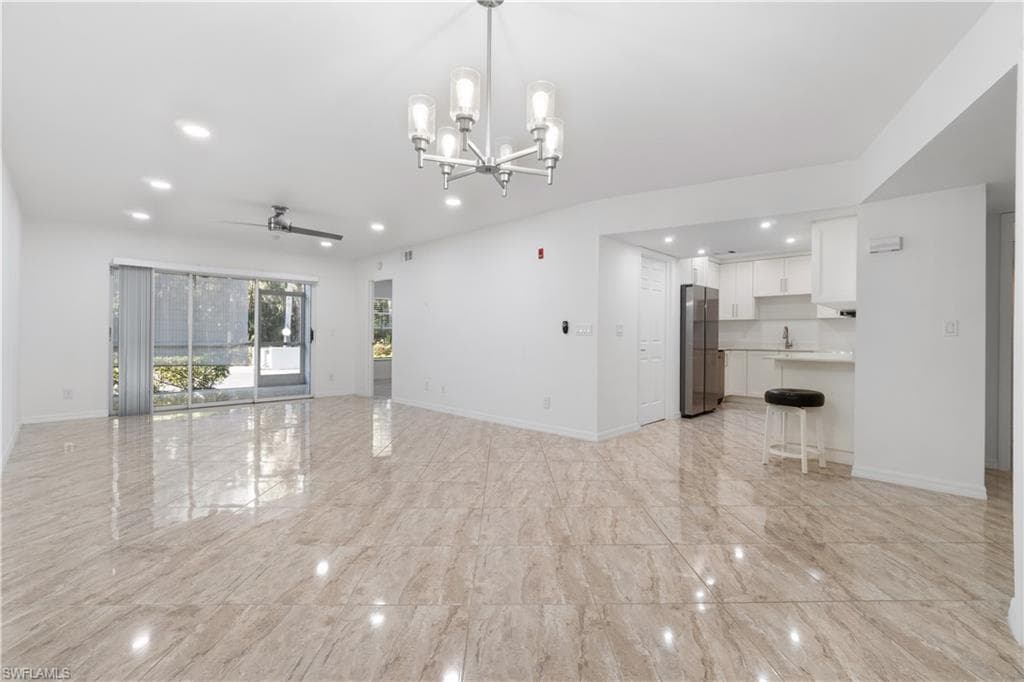 509 Roma Ct 104, Naples, FL 34110-2