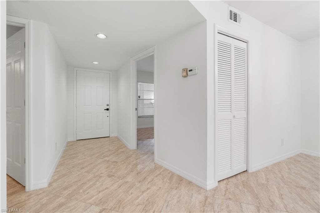 509 Roma Ct 104, Naples, FL 34110-3