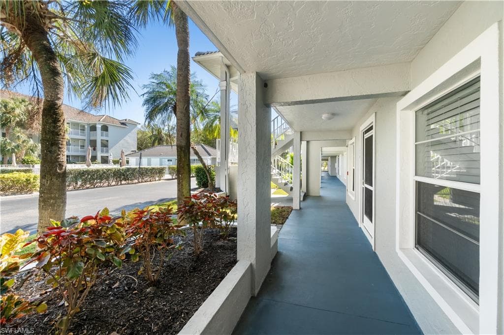 509 Roma Ct 104, Naples, FL 34110-6